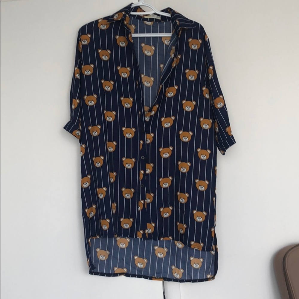 Long T shirt. Bear design